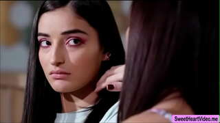 Alana Cruise eta Emily Willis erabili beste batzuk, bakoitzaren hizkuntza orgasm