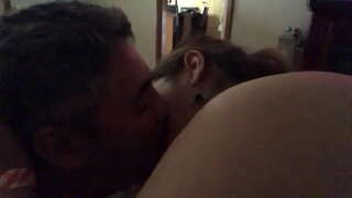 Ang aking tiyahin ay mainit