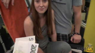 HUNT4K. Cuckold cash baimenak hunter cogida bere GF hutsik gimnasioa
