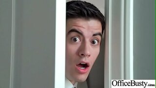 Anzjani Tifla (Djamant Jackson) B&#039;Madwar Enormi Sider Tikseb Żgħażagħ Fl-Uffiċċju vid-09