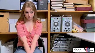 Cho jèn ti fi vòlè foutu pa yon koripsyon jandam