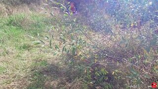 Extraño Follada Catwoman En La Boca Después De La Meditación En El Bosque